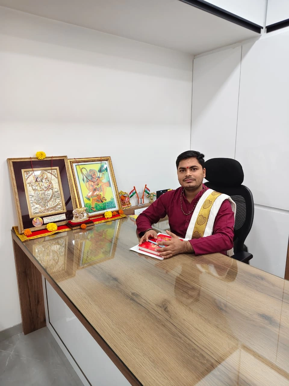 Shree Shiv Divy Astrology Centre - Astrologer in Consultation